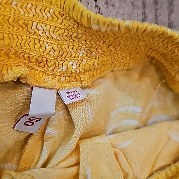 Yellow summer palm tree shorts size 8 girls - Picture 3 of 6